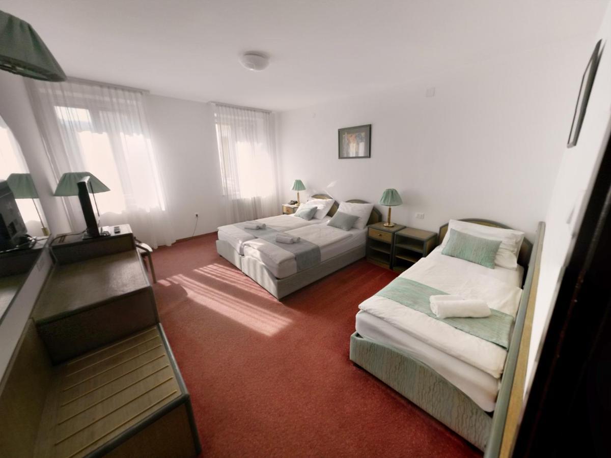 Hotel Lucija Most na Soči Exteriör bild